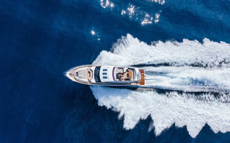 In observantes quae cuncta noscere destinarentur domus ut pervadendoque Caesaris