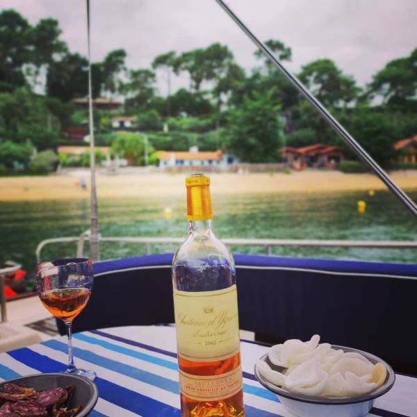 Anniversaire en bateau à Arcachon : privatisation élégante avec skipper