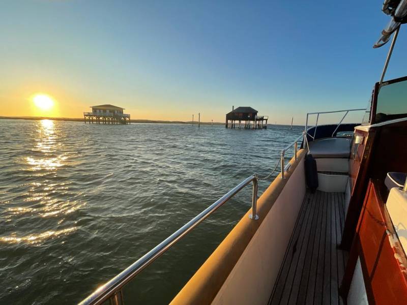 Soirée EVJF / EVG en bateau : musique + vidéo offerte