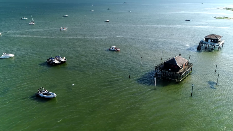 Soirée de Team Building avec balade en bateau au coucher de soleil et apéritif