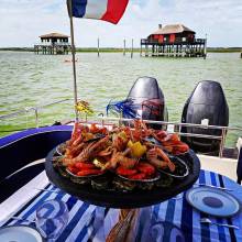 Notre zone d'activité pour ce service Location de bateau à la journée pour célébration d'anniversaire avec activités nautiques et déjeuner barbecue à bord